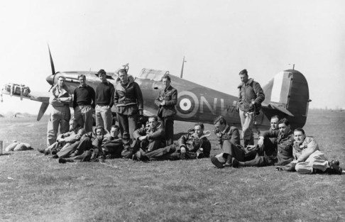 33-sqn-pilots-greece-1941